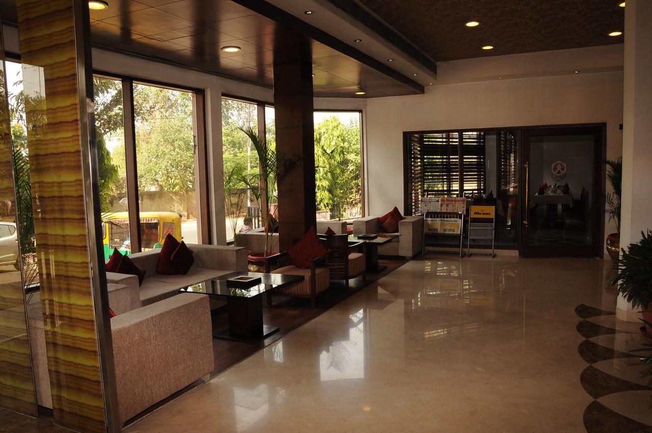 Hotel Gwalior Regency Extérieur photo
