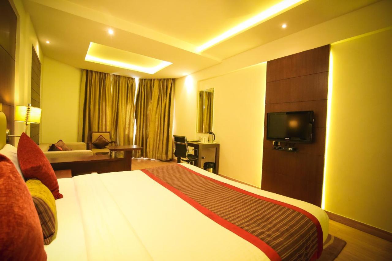 Hotel Gwalior Regency Extérieur photo