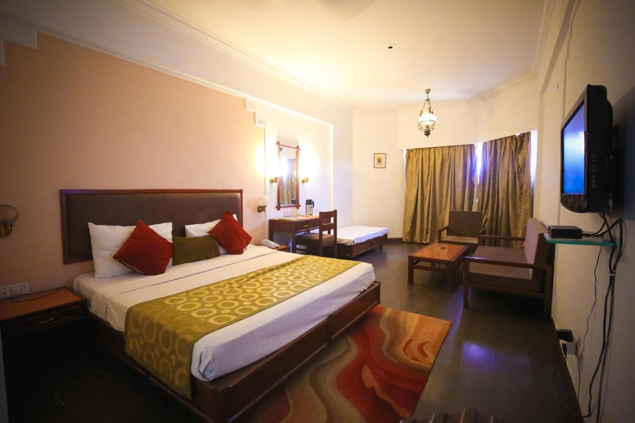Hotel Gwalior Regency Extérieur photo